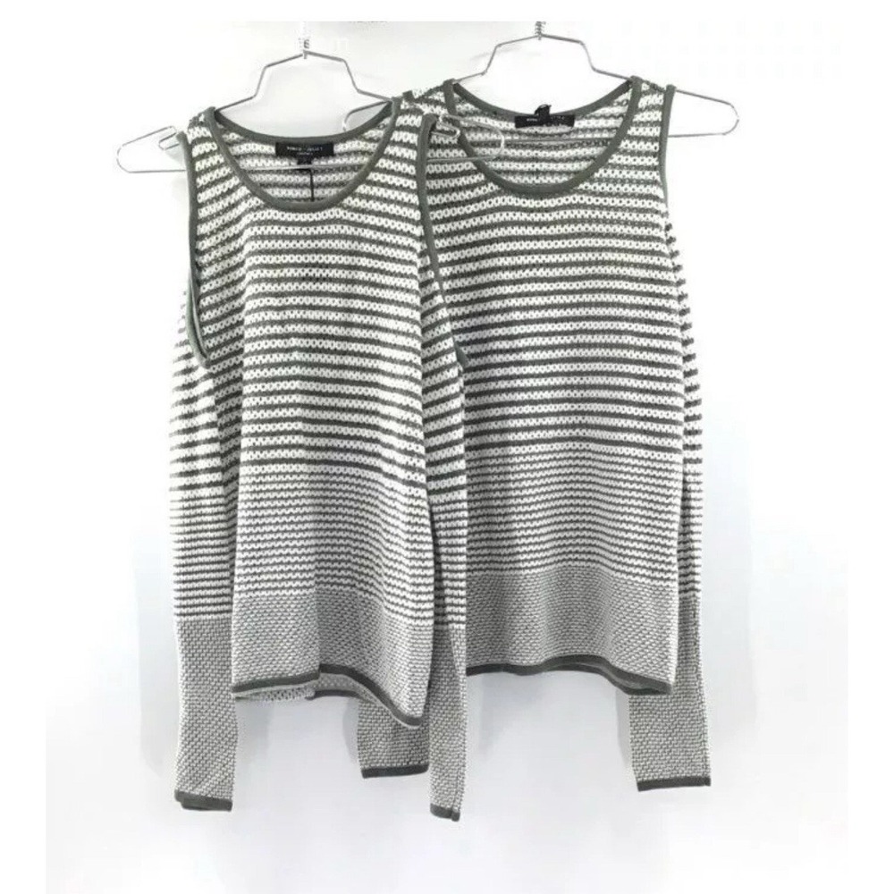 Romeo & Juliet Women's Pullover Sweater - Size M Lot Of 2 Retail‎ $108